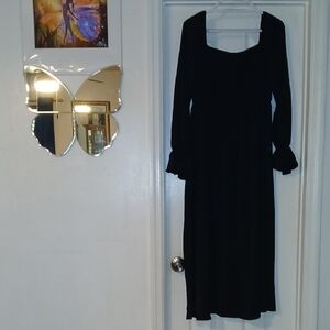 Elegant Black Long Sleeve Dress